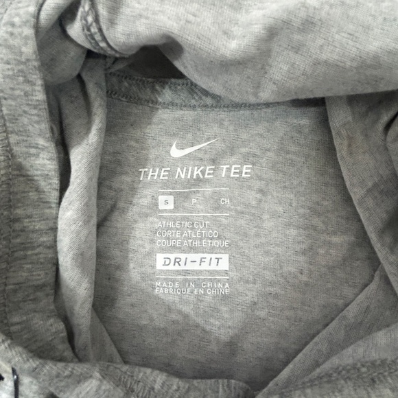Nike Tee Dri-Fit Athletic Fit Gray Performance Sideline On Field Hoodie - Picture 4 of 8